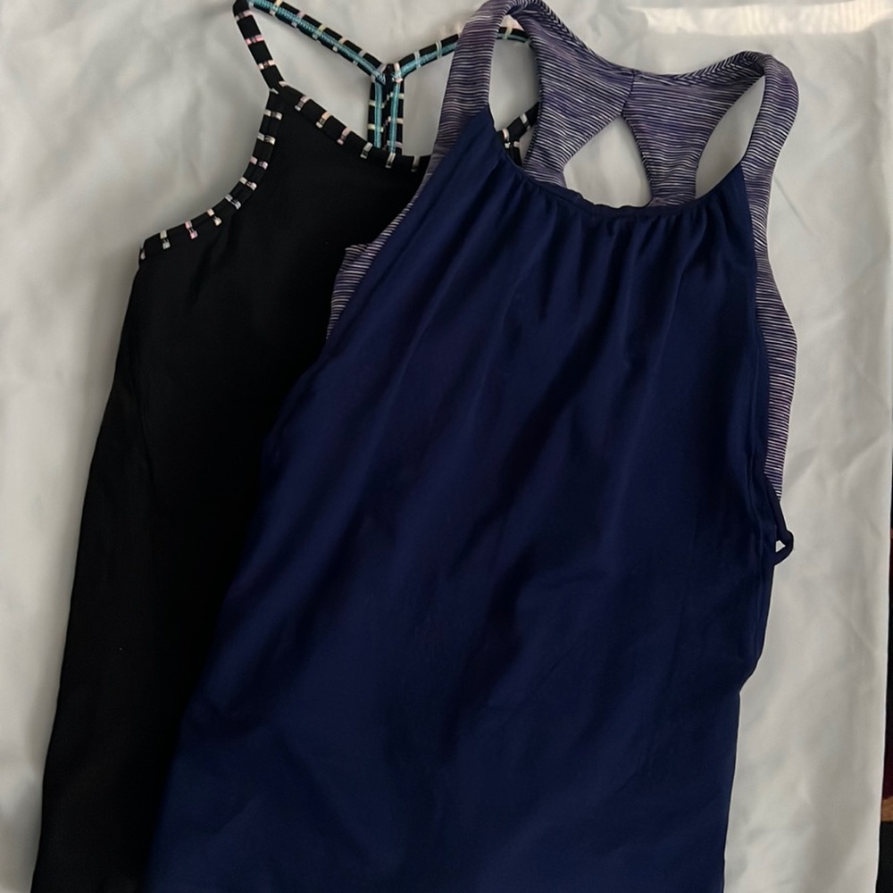 Pack of 2 size 7 Ivivva tanks